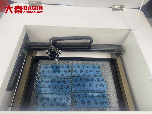 ODM della macchina di produzione della copertura posteriore mobile della taglierina della pellicola dello schermo universale di USB Bluetooth