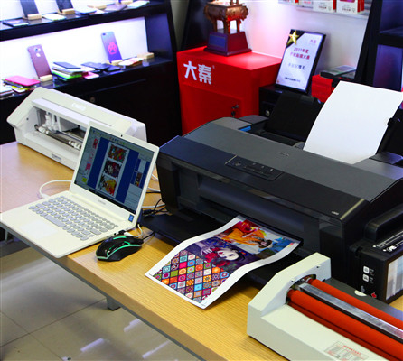 Fustellato Screen Protector Plotter Sticker Cutter Printer Machine