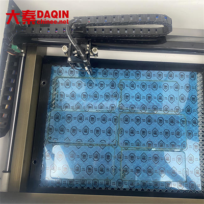Macchina tagliante temperata nana del protettore di vetro dello schermo del laser di CO2 per il cellulare