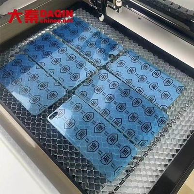 Macchina per il taglio laser della protezione dello schermo della pelle posteriore nano mobile per l'acquirente all'ingrosso