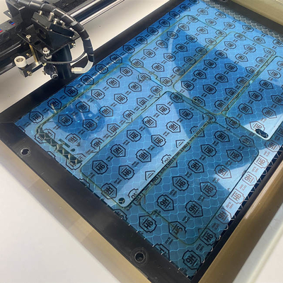 Daqin Mobile Tempered Glass Screen Protector Laser Cutting Machine per soluzioni di distribuzione di accessori telefonici