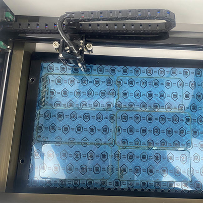 tagliatrice del laser di raffreddamento ad acqua di 40w Daqin Co2 per la protezione mobile dello schermo