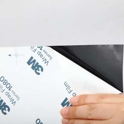 Pelli dell'involucro del vinile dell'aria del Macbook della parte posteriore del telefono della fibra del carbonio del PVC di 3M su ordinazione