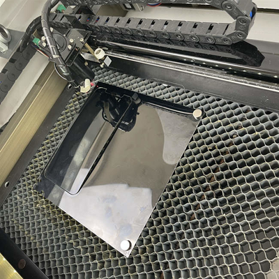 Tagliatrice del laser della protezione dello schermo di Daqin per la protezione mobile della segretezza 700W 50Hz