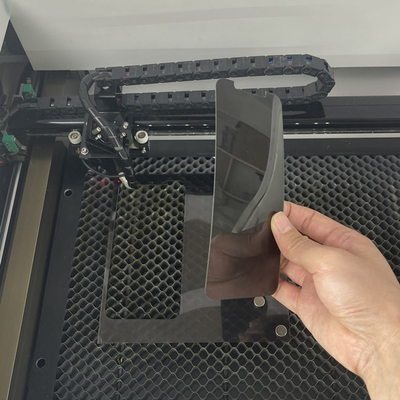 Design automatico dell'autoadesivo della copertura mobile della tagliatrice di vetro temperato Daqin 30KG