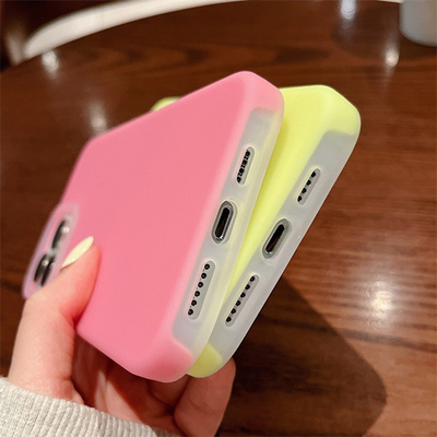 Custodia in silicone per cellulare liquido Jelly skin friendly con morbida fodera in microfibra per Iphone 15 Pro