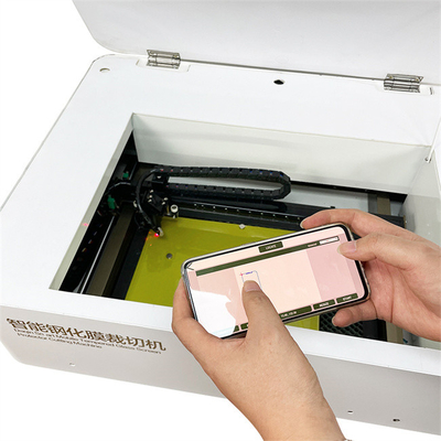 DAQIN Mobile Tempered Glass Screen Protector Laser Cutting Machine con precisione di taglio di 0,01 mm