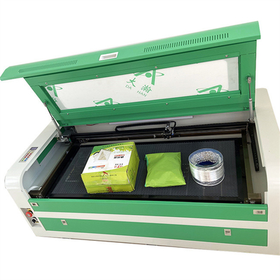 Daqin 1300W Mobile Phone Tempered Glass Screen Protector Laser Cutting Machine Produttore