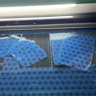 Macchina di taglio laser a schermo di vetro temperato da 60W con tecnologia CO2