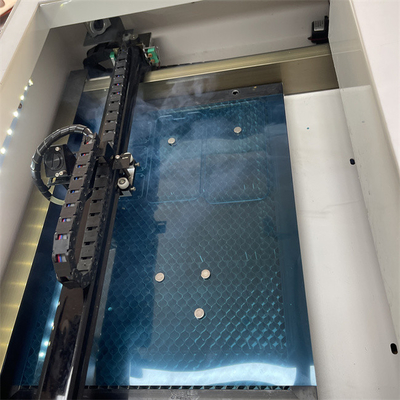 Sistema di taglio laser da 40 kg per materiali delicati Spessore di taglio Bellow 0,5 mm
