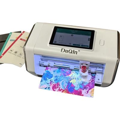 Soluzione di taglio all-in-one: protezioni per schermi personalizzate, pellicole posteriori e pelli di vinile immediatamente.