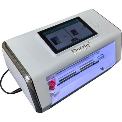 Taglierina automatica per protezioni telefoniche personalizzate