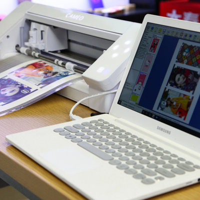 Distributore di macchine per taglio pelle mobile personalizzato 30x50M