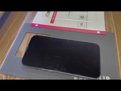 Il graffio sul telefono è sparito!